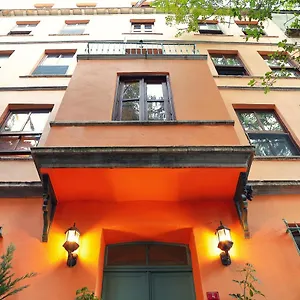 Hotel House Mola Galata