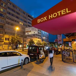 Hotel Box